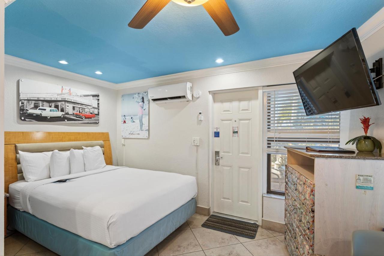 Plaza Beach Hotel - Beachfront Resort St. Pete Beach Extérieur photo
