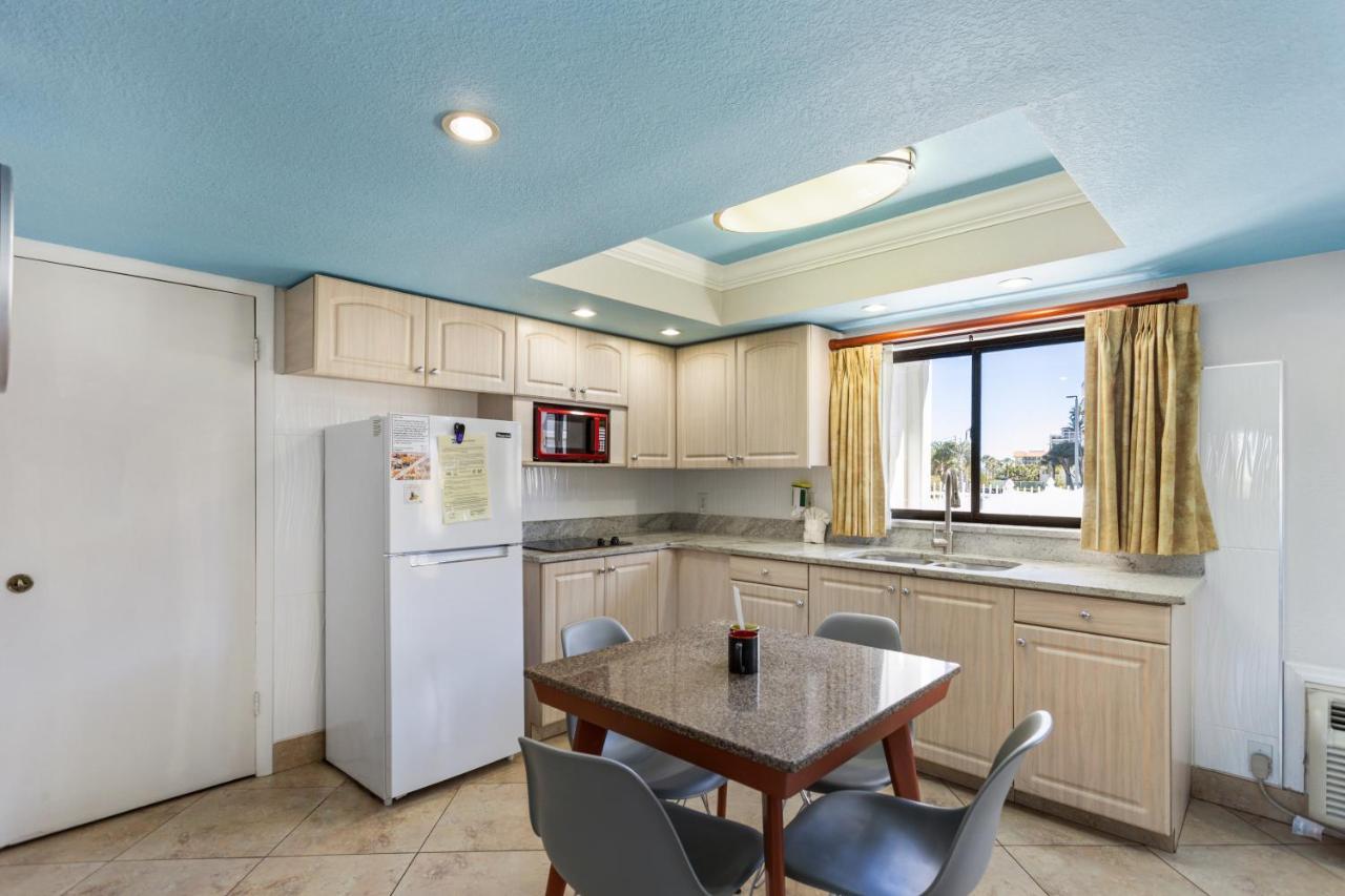 Plaza Beach Hotel - Beachfront Resort St. Pete Beach Extérieur photo