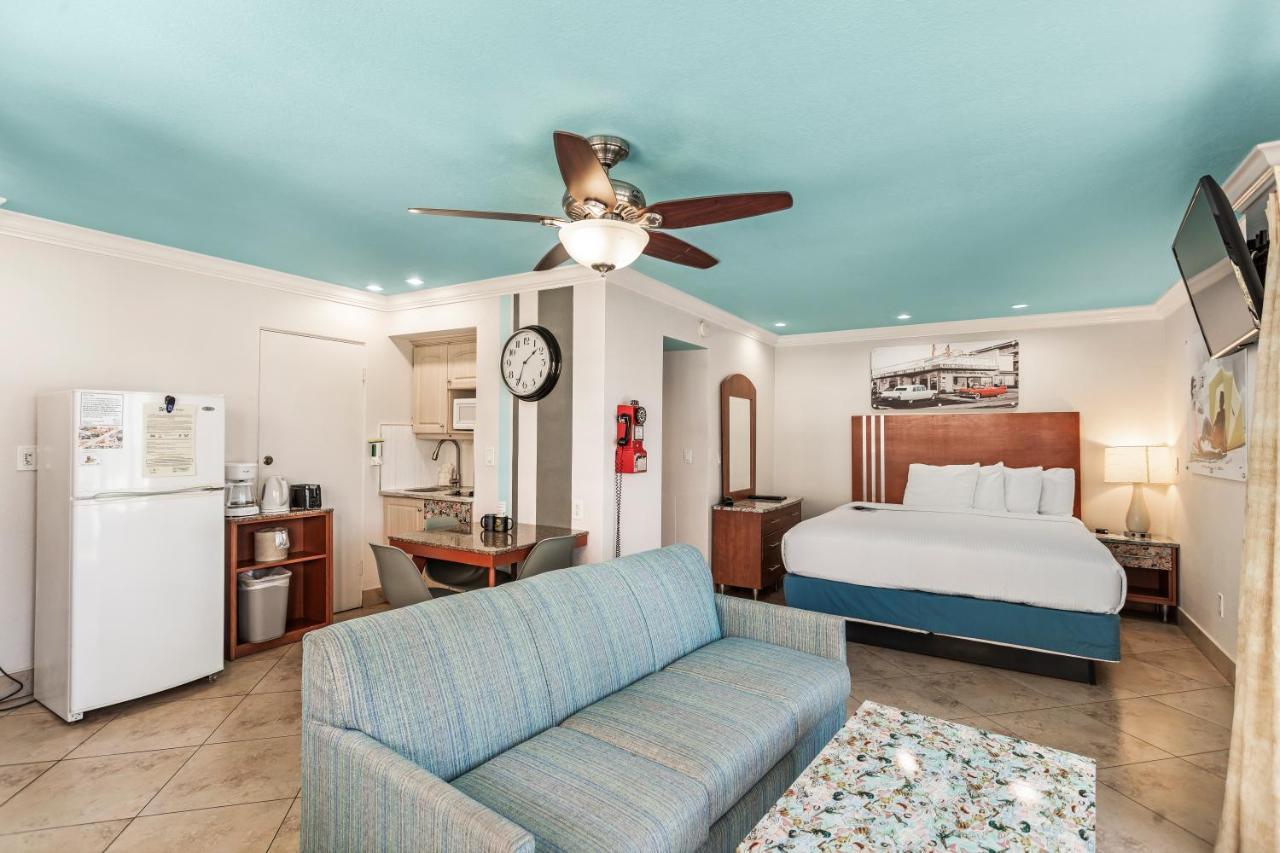 Plaza Beach Hotel - Beachfront Resort St. Pete Beach Extérieur photo